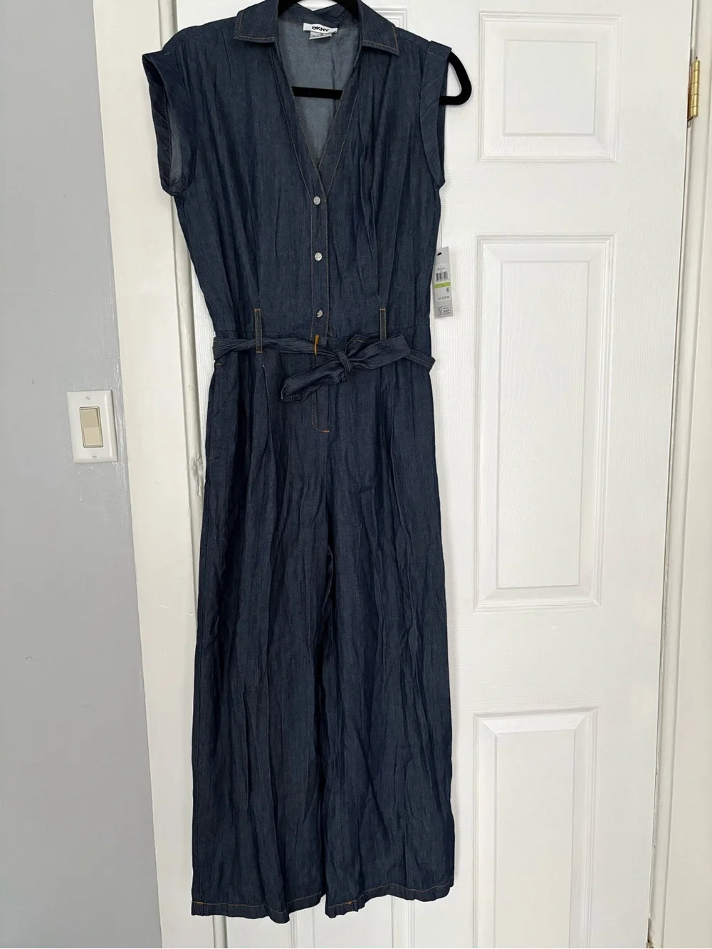 NWT DKNY Dark Wash Denim Belted Jumpsuit Size 4